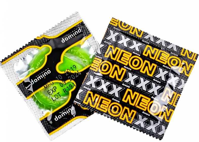 ПРЕЗЕРВАТИВЫ DOMINO NEON GREEN светящиеся 3штуки